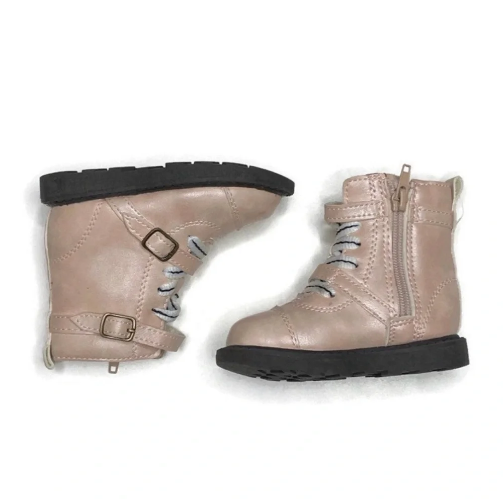Carter's Lydia‎ Boots